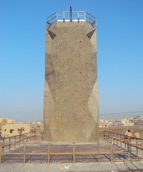 224935_387788421315489_1254851450_n